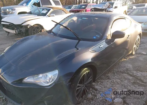 2013 Scion Fr-S z USA, uszkodzony, nr VIN JF1ZNAA13D2728692
